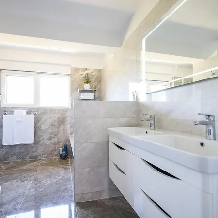 Deja Blue- Free Garage Parking Apartamento *