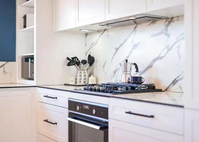 Deja Blue- Free Garage Parking شقة زادار