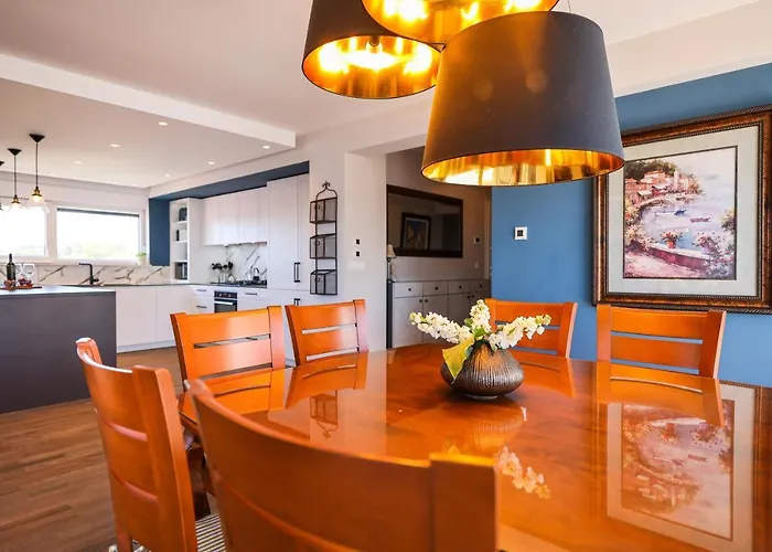 Deja Blue- Free Garage Parking Apartament *